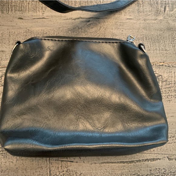 2 Piece Bag Purse Set, handles strap, NWOT, Black and Brown Faux leather - Picture 8 of 12